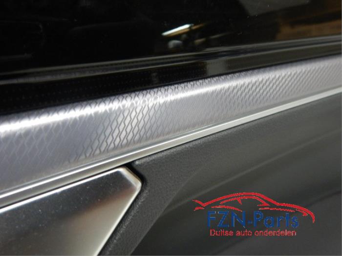 VW Touareg 760 R-Line Deurpaneel Rechts-achter Leder