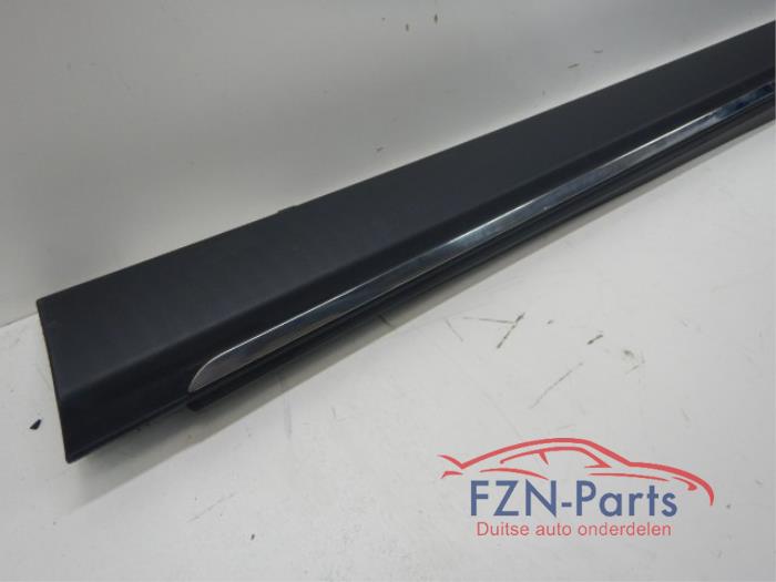 Zijskirt links Mercedes Diversen (22727644)