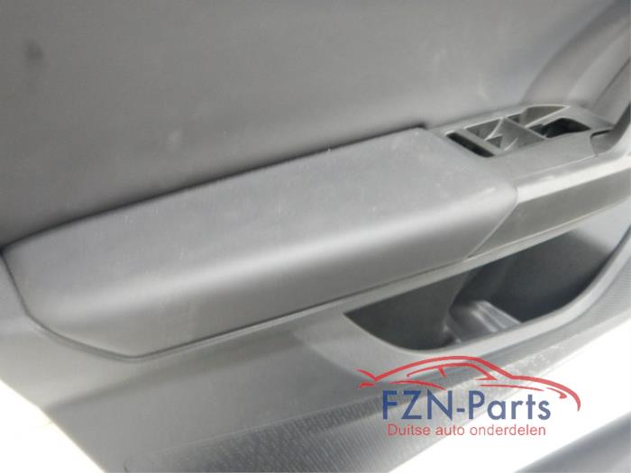 Portierbekleding 4Deurs rechts-voor Seat Leon (22745426)