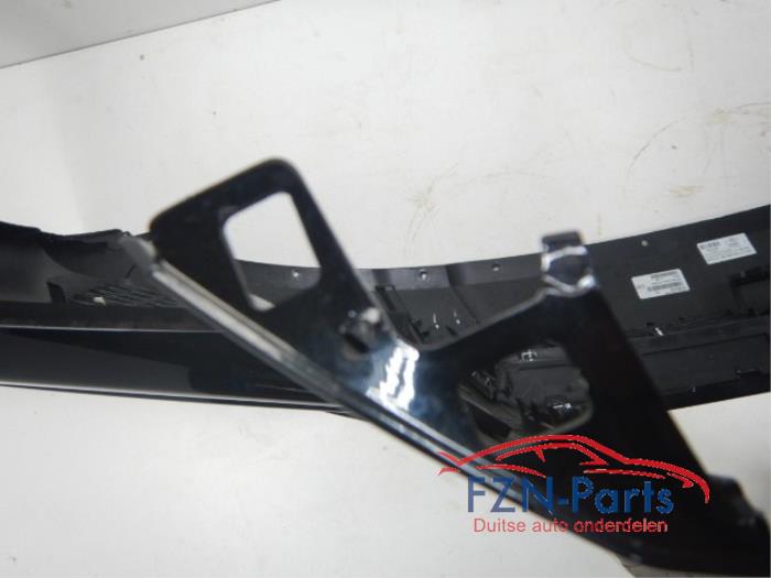 Voorbumper Rolls Royce Cullinan (22721790)