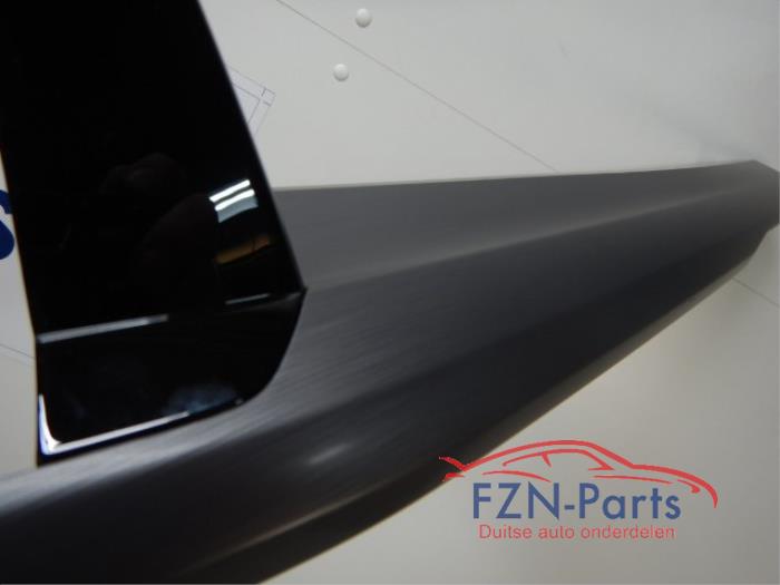 VW Golf 8 Dashboard Inleg Hoogglans Zwart/Grijs