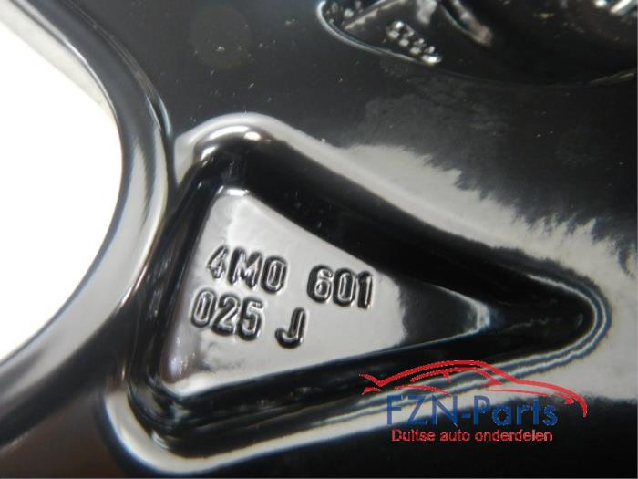 Thuiskomer Audi Q8 (22729694)