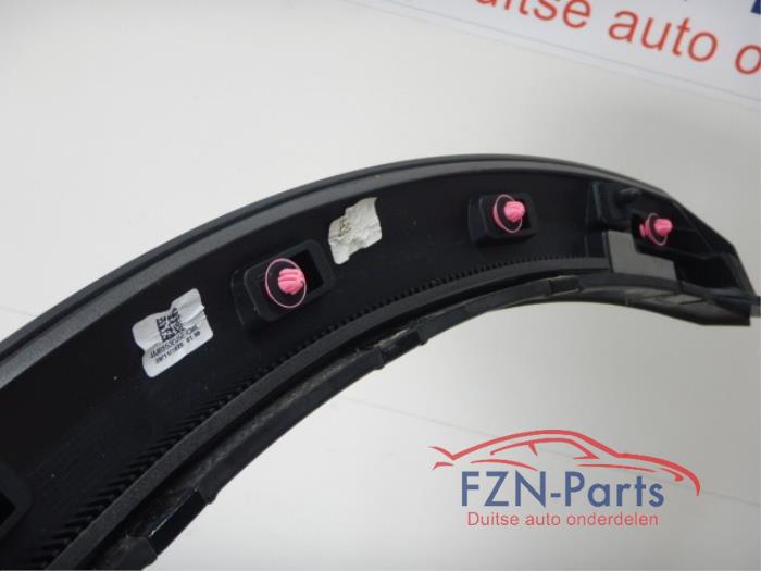 Wielrand achter Audi Q8 (22740819)