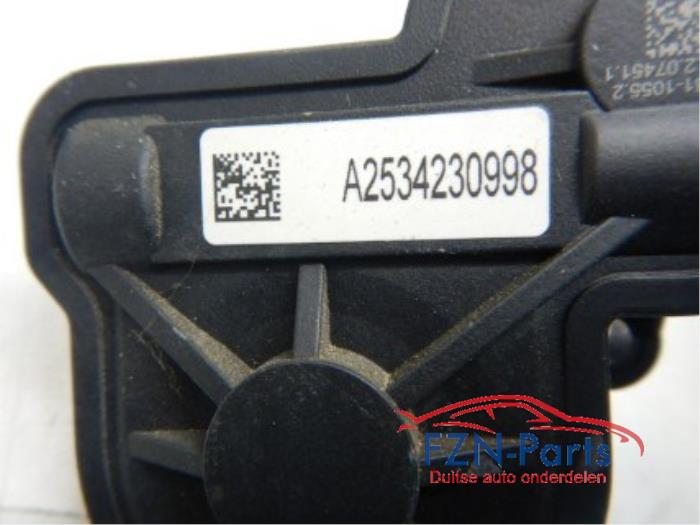 Handrem motor Mercedes GLC-Klasse (22744799)