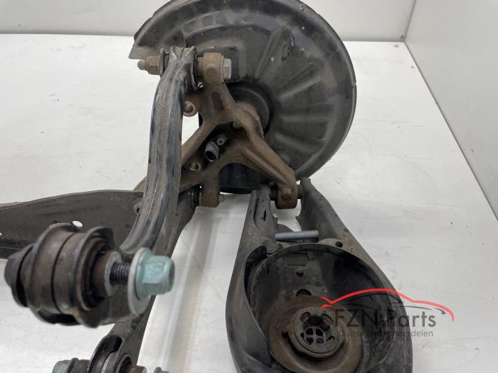 VW Golf 8 Onafhankelijke Wielophanging Links-Achter