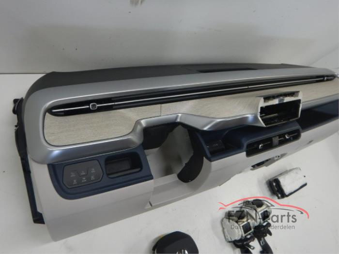 VW ID-Buzz Airbagset Dashboard Airbagset Beige DashboardStuur, bijrijdersairbagGordel 2xOude gordel retour,banden niet gesneden Electric