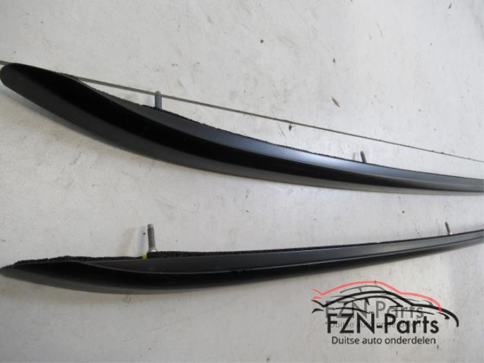 VW Passat B8 3G Variant Dakdragers Set Mat-Zwart Links + Rechts