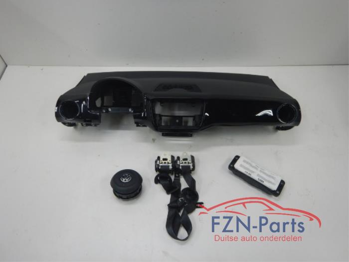 VW Up! 1S Airbagset Airbag Airbags Dashboard Dashboard licht beschadigdstuurairbag bijrijdersairbag2x gordel oude gordel retour banden niet gesneden los pakkenairbag airbags set compleet gordelspanner 1.0 GTI
