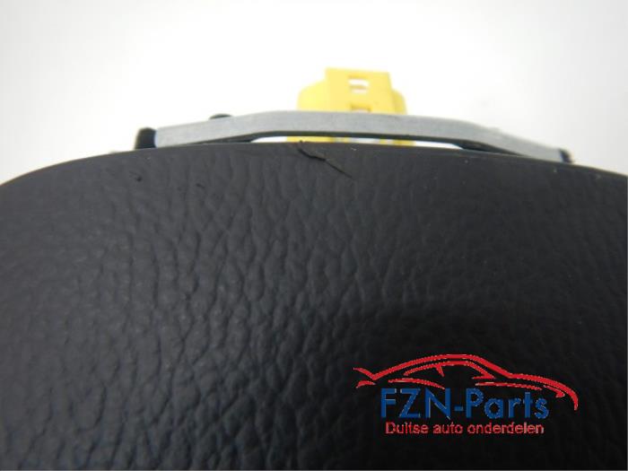 VW Golf 7 Stuurairbag met lichte schade