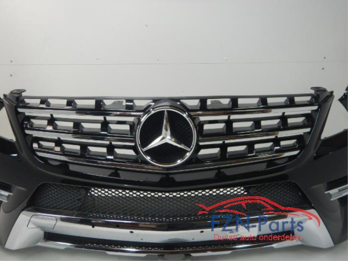Mercedes Benz W166 ML-Klasse AMG-Line Voorbumper 6PDC KLS 9197