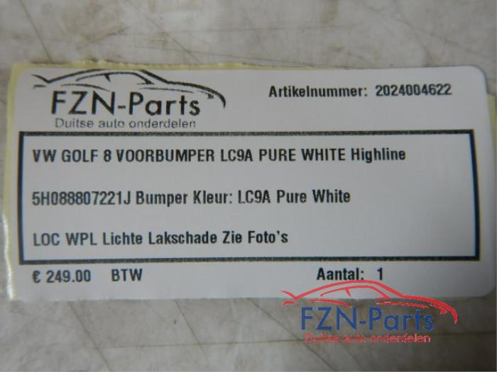 VW Golf 8 Voorbumper LC9A Pure White Highline