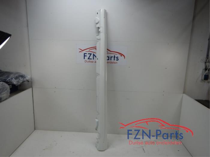 Mercedes-Benz C63 W205 AMG Sideskirt Links