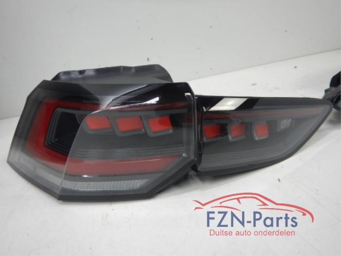 VW Golf 8 Facelift IQ Light Achterlichten Set Dynamisch