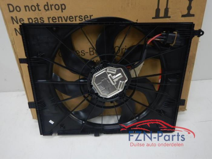 Mercedes-Benz S-Klasse W222 Koelventilator A0999060612 NIEUW A0999060612 NIEUWKoel ven ventilator koeling motor S 560 e (222.173) 139287 01-10-2018 01-07-2020
S 650 Maybach (222.980) 147532 01-03-2019 01-07-2020
S 600 Maybach (222.976) 109488 01-12-2014 01-11-2018
S 300 BlueTEC Hybrid / h (222.004, 222.104) 100752 01-02-2014 01-05-2017
S 650 Maybach (222.980) 128014 01-07-2017 01-07-2020
S 350 BlueTEC 4-matic (222.133) 100762 01-02-2014 01-05-2017
S 560 Maybach 4-matic (222.986) 127332 01-07-2017 01-07-2020
AMG S 63 4-matic+ (222.188) 127331 01-05-2017 01-07-2020
S 350 BlueTEC / d (222.132, 222.032, 222.123)