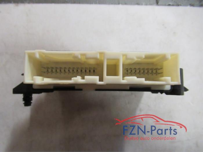 Mistlamp rechts-voor Volkswagen Tiguan (22736156)