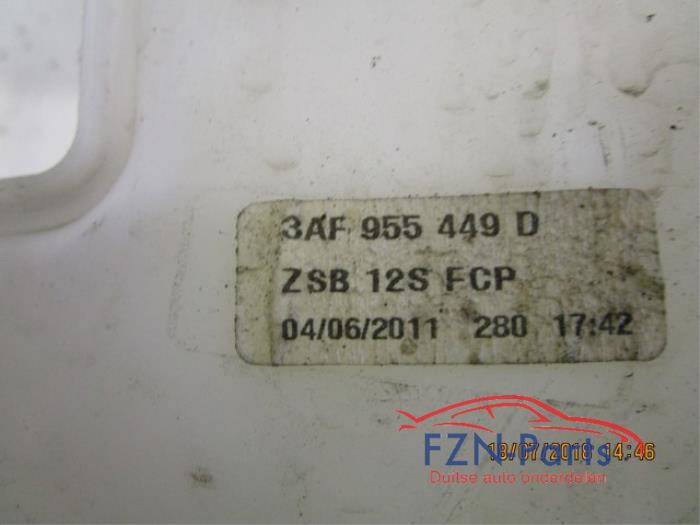 Ruitensproeiertank voor Volkswagen Passat (22739497)