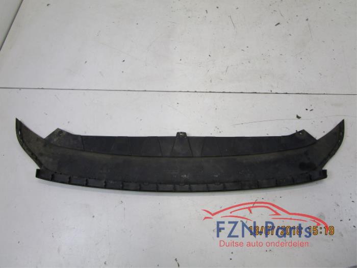 VW Passat B7 Onderlip Diffuser Voorbumper