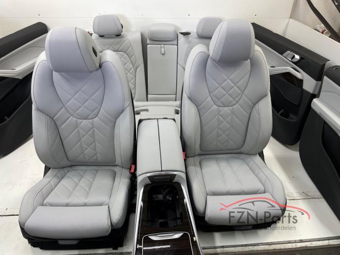 BMW X5 G05 M-Pakket Interieur compleet Silverstone