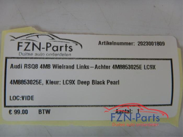 Wielrand achter Audi Q8 (22740819)