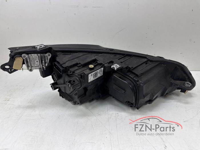 Koplamp links Volkswagen Golf (22912933)