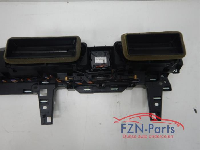 VW Passat B8 Luchtrooster Dashboard midden