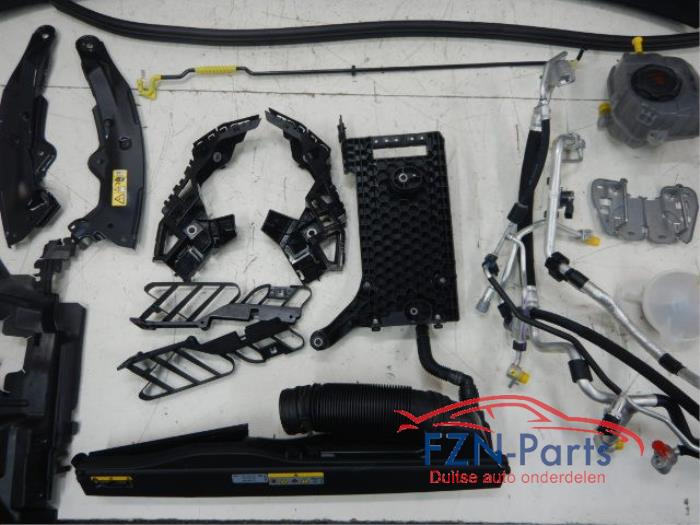 VW Golf 8 1.4 E-Hybrid TSI 4PDC LC5B 005/006