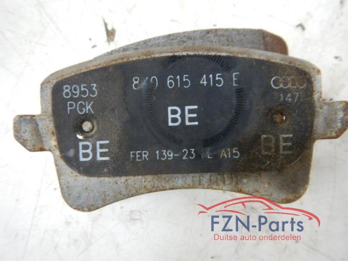 Remschijf + blok voor Audi A5 (22740698)