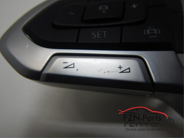VW Passat B8 facelift stuur inleg+knopjes MF+ACC VIEW