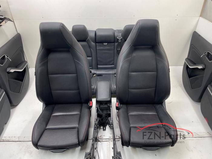 Mercedes-Benz W176 A45 A-Klasse AMG Interieur Leer Leder Memory Verwarnbaar Elektrisch