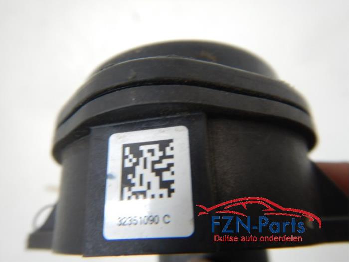 Handrem motor Mercedes C-Klasse (22742057)