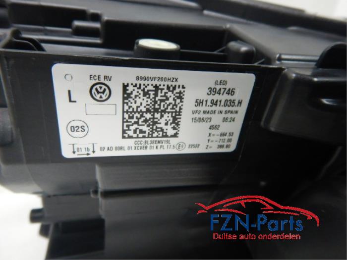 VW Golf 8 Black Edition IQ LED Koplampenset Set L + R