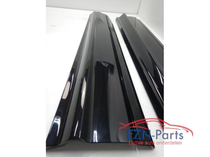 Zijskirt rechts Audi Q7 (22739663)