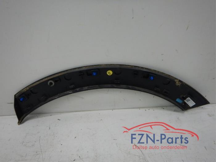 Wielrand achter Audi E-Tron (22741252)
