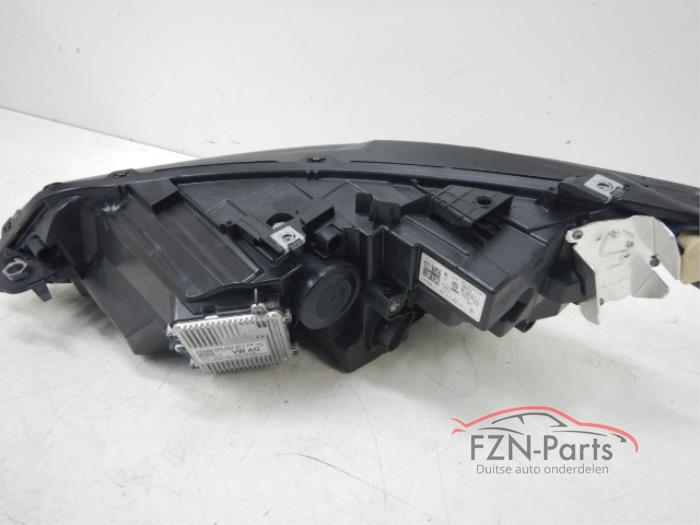 VW Golf 8 5H0 Facelift Koplamp Volled Rechts