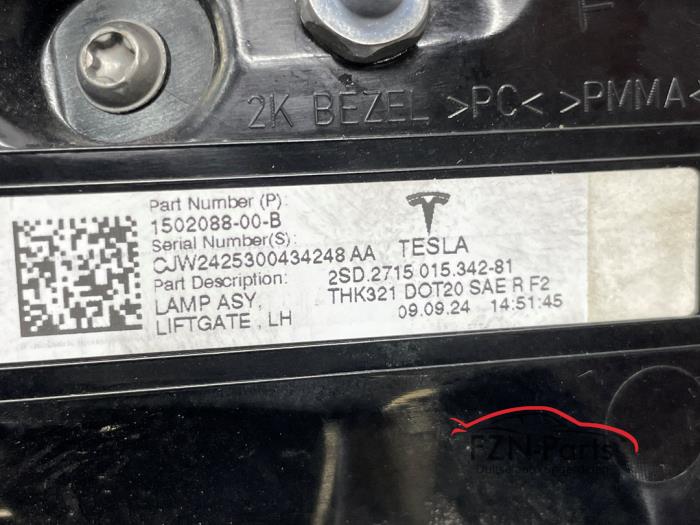 Achterlicht links Tesla Model Y (22838044)