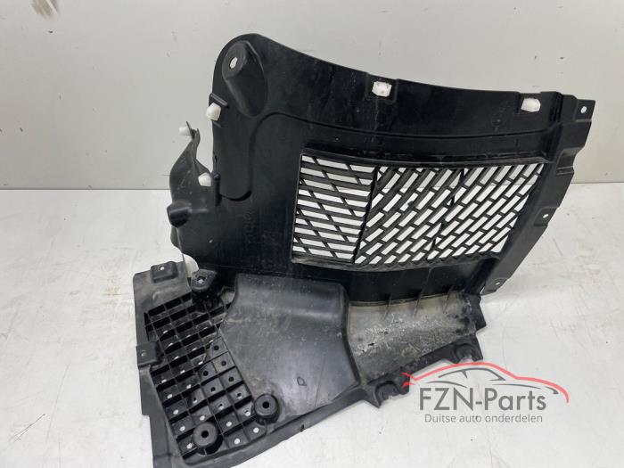 Audi RS6 Modderkuip Links Kleine deel lichte schade bevestiging