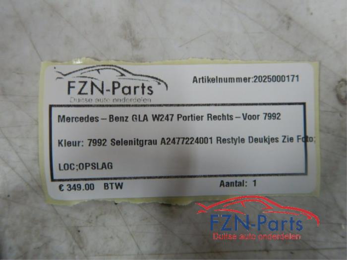 Portier 4Deurs rechts-voor Mercedes GLA (22723102)