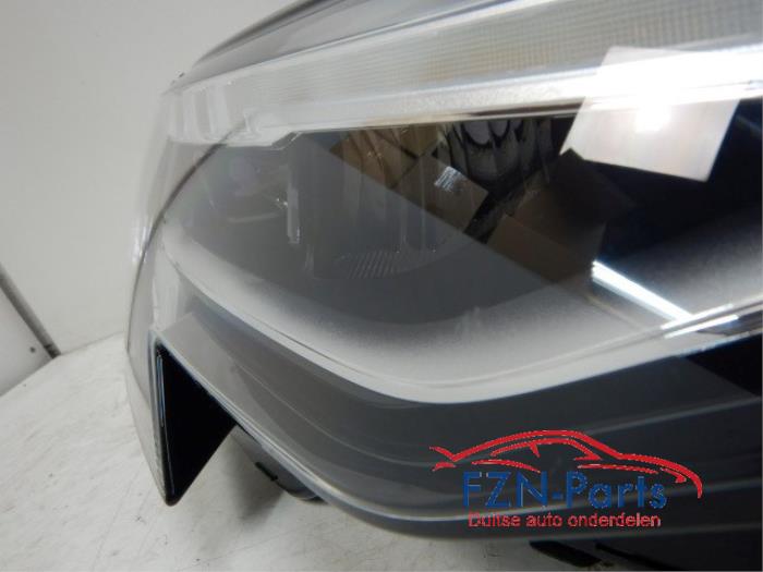 Audi A3 8Y VOLLED Koplamp Rechts