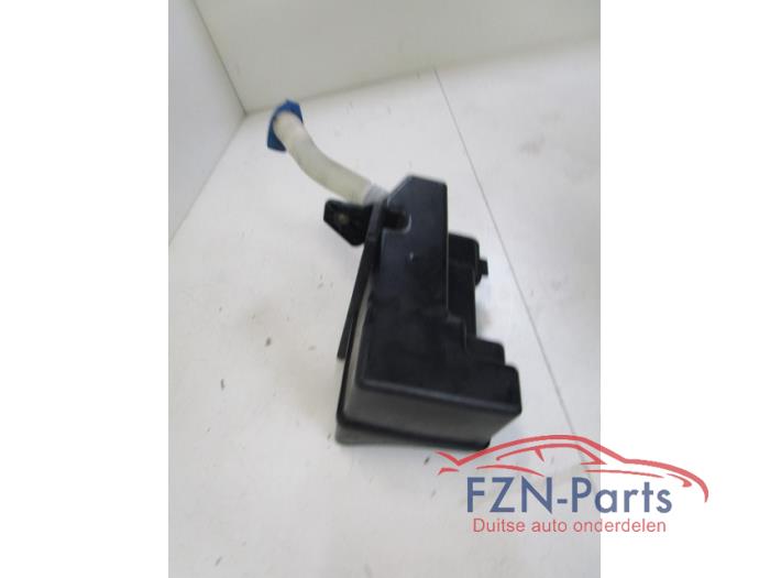 Ruitensproeiertank voor Volkswagen Tiguan (22737993)