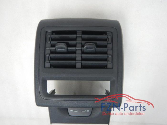 VW Golf 8 Middenconsole Armsteun Achterzijde USB C