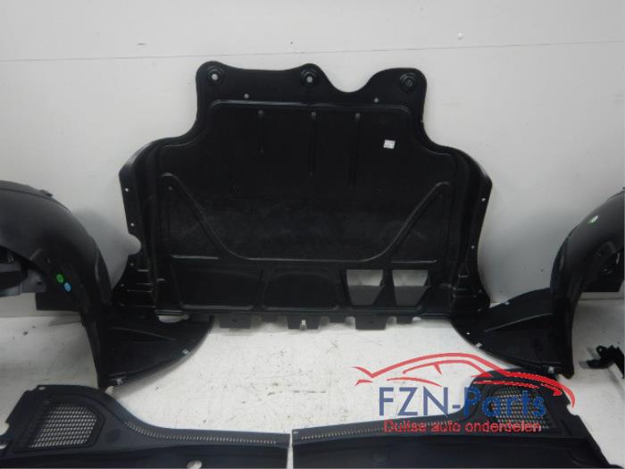 VW Golf 8 1.4 E-Hybrid TSI 4PDC LC5B 005/006