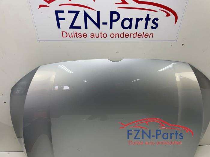 VW Golf 8 Motorkap LA7W