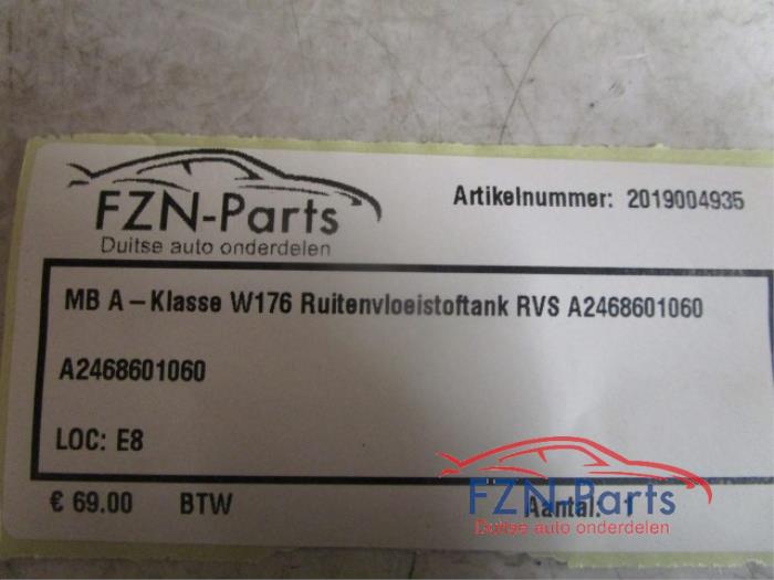 Ruitensproeiertank voor Volkswagen Golf (22741812)