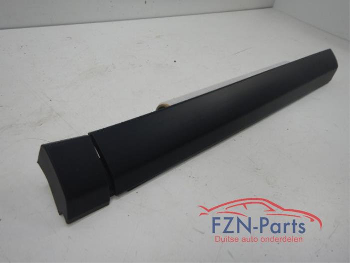 Zijskirt rechts Rolls Royce Cullinan (22727840)