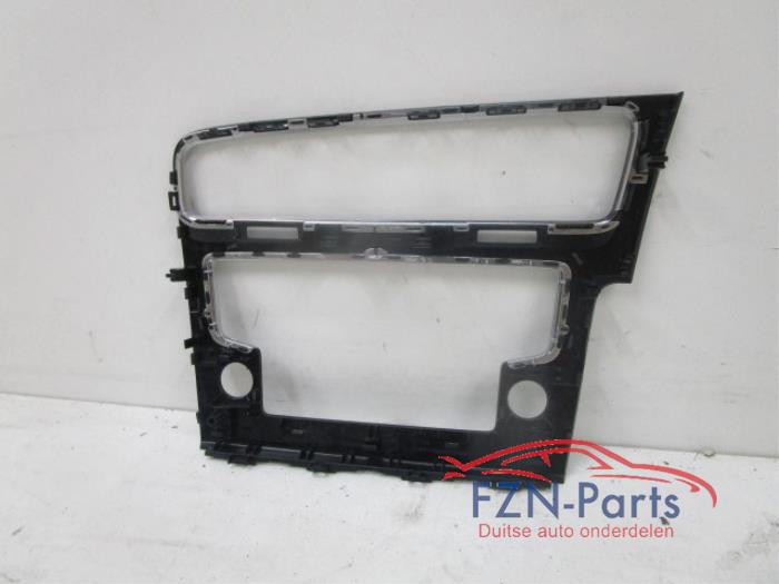 VW Golf 7 Dashboard Inleg Midden Navigatie