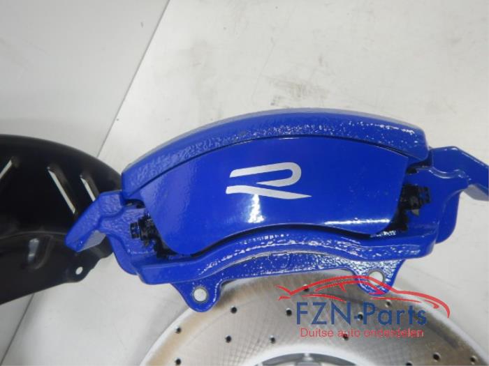 VW Golf 8 R remset Voorzijde 357MM