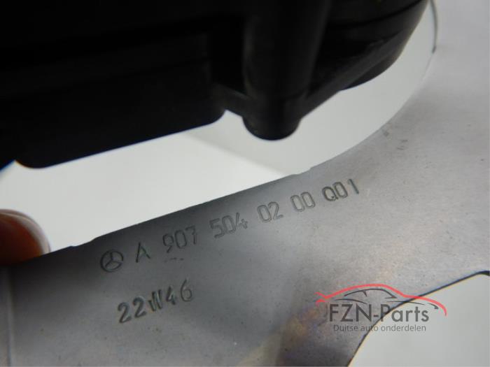 Extra waterpomp Mercedes Sprinter (22729269)