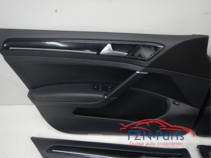 VW Golf 7 GTE Deurpanelen Set Leer met verlichting 1.4 TSI 105911 01-05-2014 01-08-2020
1.0 TSI 124239 01-11-2016 01-08-2020
2.0 GTI 106229 01-11-2013 01-07-2017
1.4 TSI MultiFuel 106414 01-12-2013 01-07-2018
2.0 GTI Clubsport S 120193 01-09-2016 01-03-2017
1.6 TDI 59068 01-01-2013 01-03-2017
2.0 GTI TCR 135622 01-11-2018 01-08-2020
1.6 TDI 4motion 59289 01-01-2013 01-03-2017
2.0 TDI 59071 01-11-2012 01-08-2020
1.4 GTE Hybrid 106227 01-05-2014 01-08-2020
1.2 TSI 57456 01-11-2012 01-03-2017
1.6