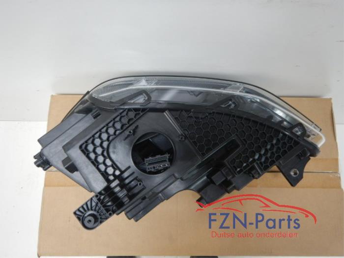 VW Caddy 2K8 Koplamp Rechts VOLLED