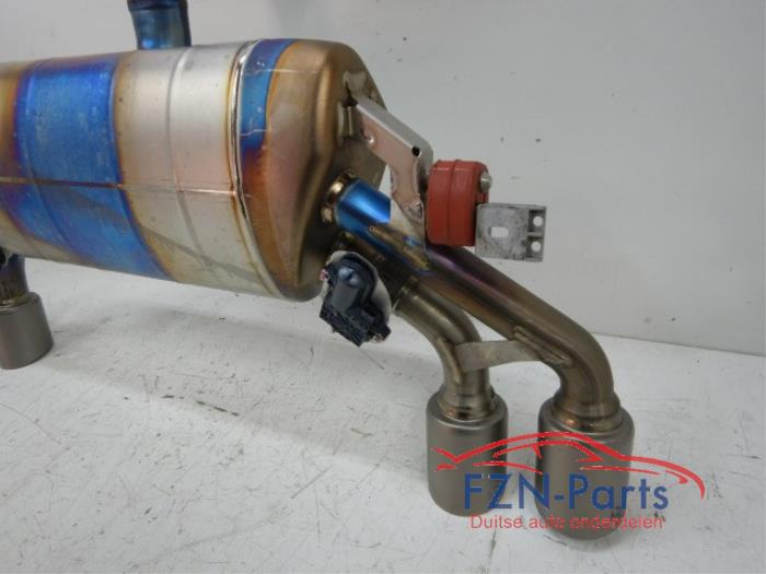 VW Golf 8 R Uitlaat Einddemper Akrapovic